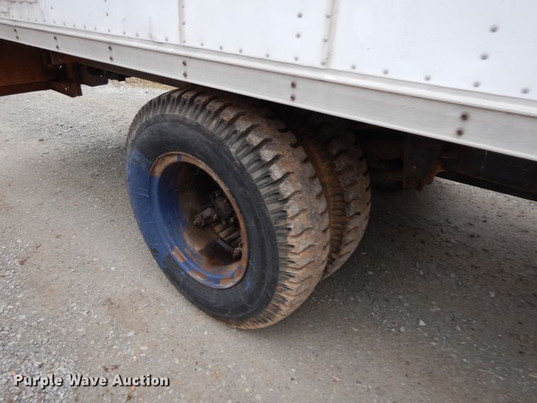 image for item GG9334 1984 Chevrolet 70  box truck