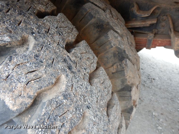 image for item GG9334 1984 Chevrolet 70  box truck