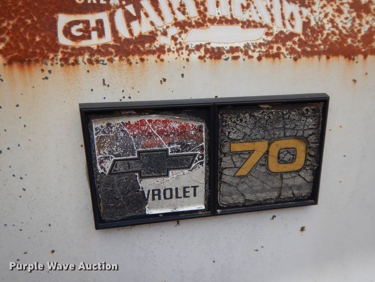 image for item GG9334 1984 Chevrolet 70  box truck