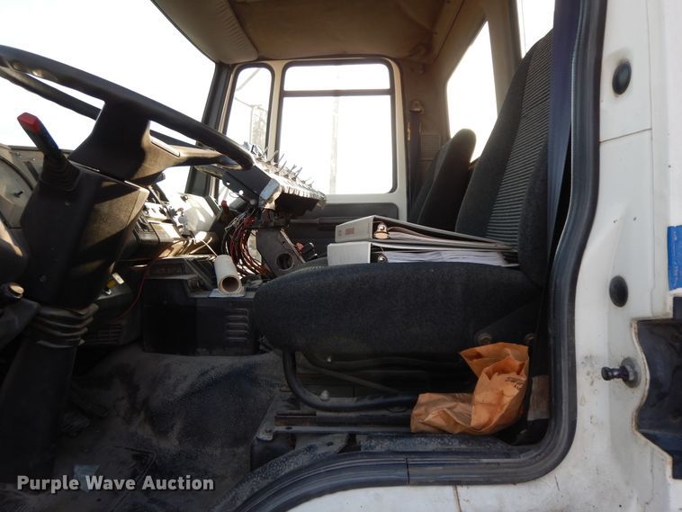 image for item GG9375 1993 Ford Cargo 7000  street sweeper truck