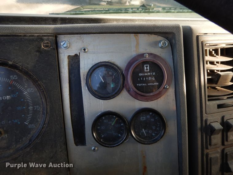 image for item GG9375 1993 Ford Cargo 7000  street sweeper truck