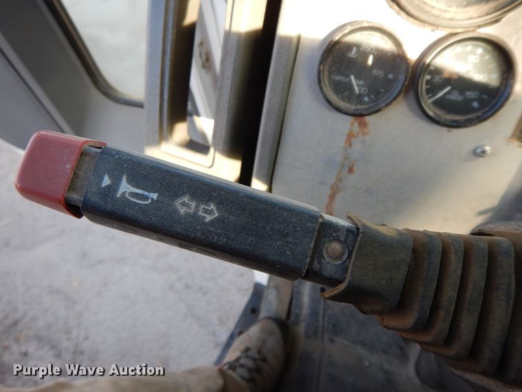 image for item GG9375 1993 Ford Cargo 7000  street sweeper truck