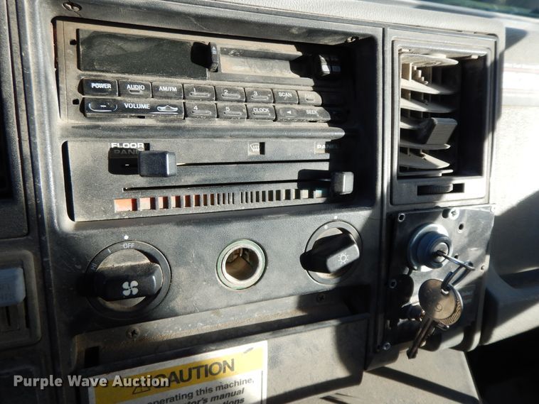 image for item GG9375 1993 Ford Cargo 7000  street sweeper truck