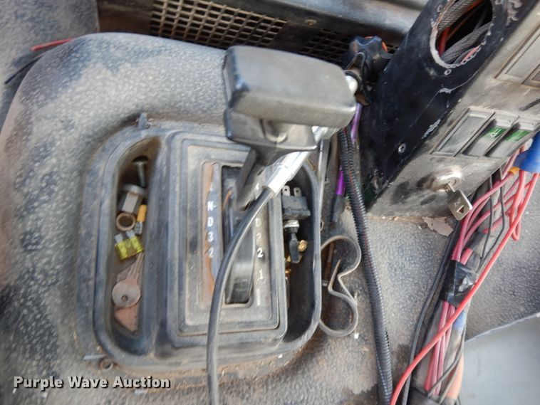 image for item GG9375 1993 Ford Cargo 7000  street sweeper truck