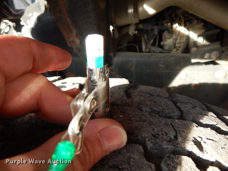 image for item GG9375 1993 Ford Cargo 7000  street sweeper truck