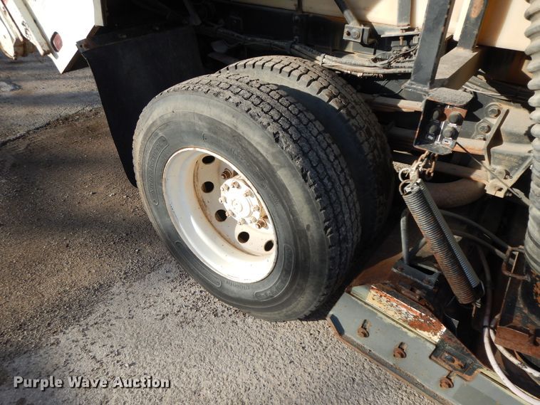 image for item GG9375 1993 Ford Cargo 7000  street sweeper truck