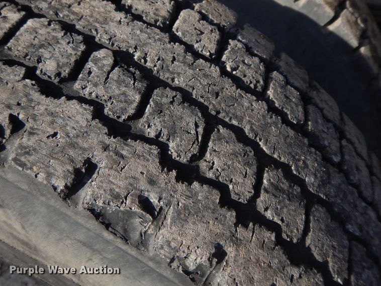 image for item GG9375 1993 Ford Cargo 7000  street sweeper truck