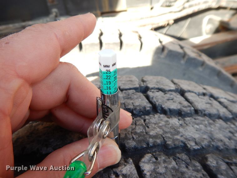 image for item GG9375 1993 Ford Cargo 7000  street sweeper truck