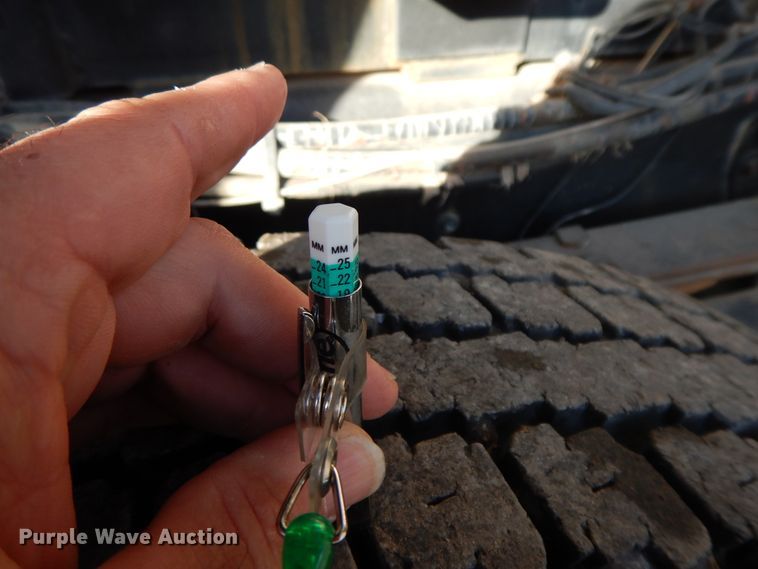 image for item GG9375 1993 Ford Cargo 7000  street sweeper truck