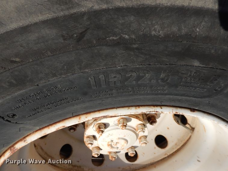 image for item GG9375 1993 Ford Cargo 7000  street sweeper truck