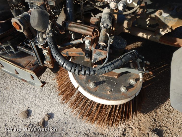 image for item GG9375 1993 Ford Cargo 7000  street sweeper truck