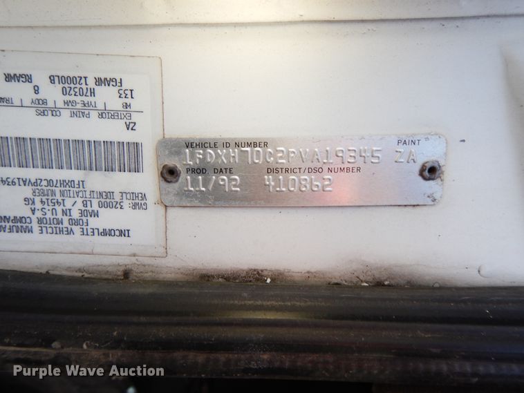 image for item GG9375 1993 Ford Cargo 7000  street sweeper truck