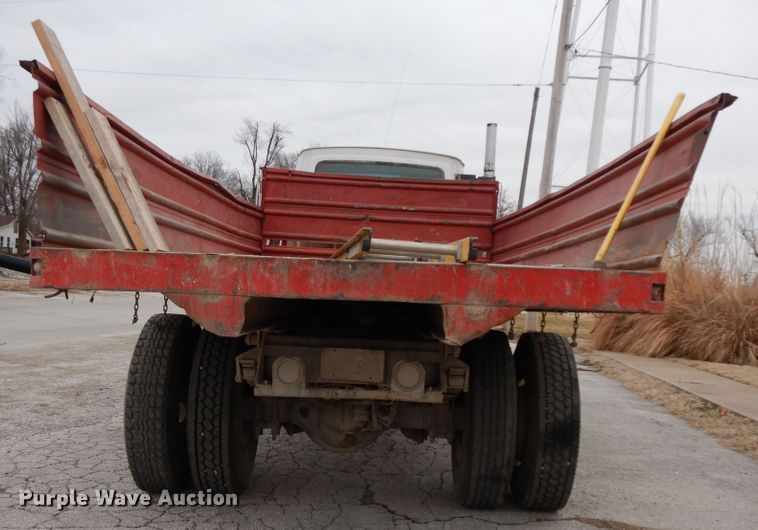 image for item GK9700 1987 Ford L8000  dump truck