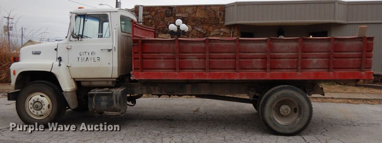 image for item GK9700 1987 Ford L8000  dump truck