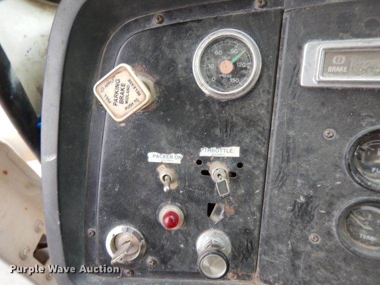 image for item GK9700 1987 Ford L8000  dump truck