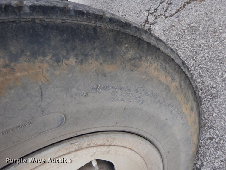 image for item GK9700 1987 Ford L8000  dump truck