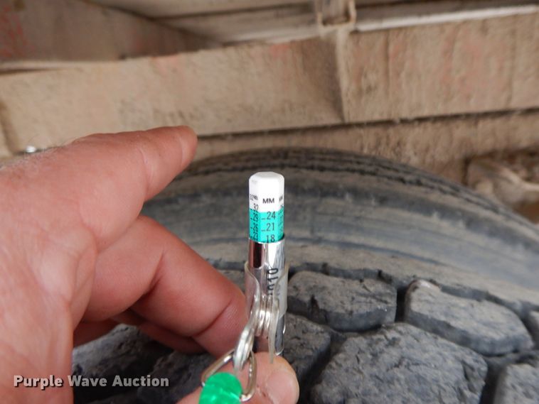 image for item GK9700 1987 Ford L8000  dump truck