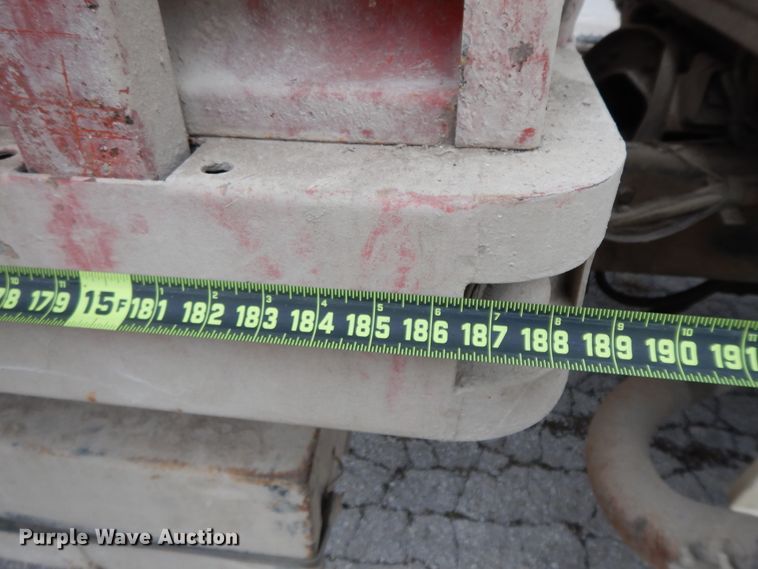 image for item GK9700 1987 Ford L8000  dump truck