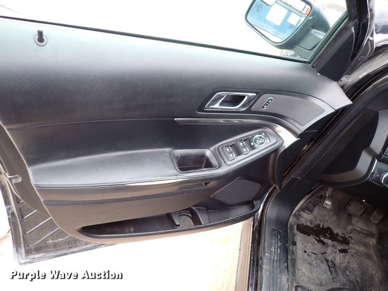 image for item HC9885 2017 Ford Explorer Police Interceptor  SUV