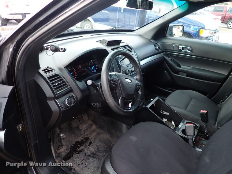 image for item HC9885 2017 Ford Explorer Police Interceptor  SUV