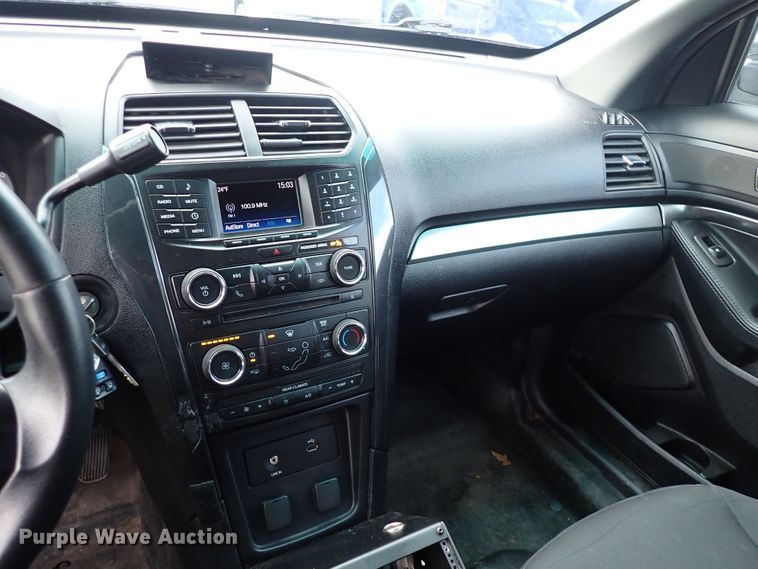 image for item HC9885 2017 Ford Explorer Police Interceptor  SUV