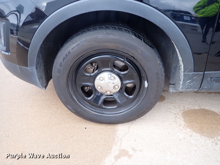 image for item HC9885 2017 Ford Explorer Police Interceptor  SUV