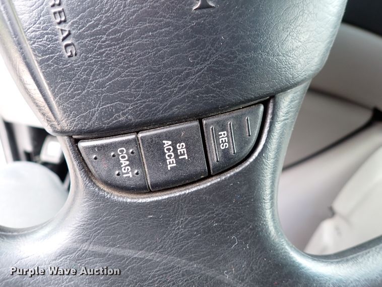 image for item HC9888 1998 Ford Econoline E450  Ambulance