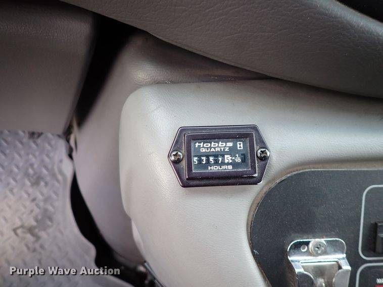 image for item HC9888 1998 Ford Econoline E450  Ambulance