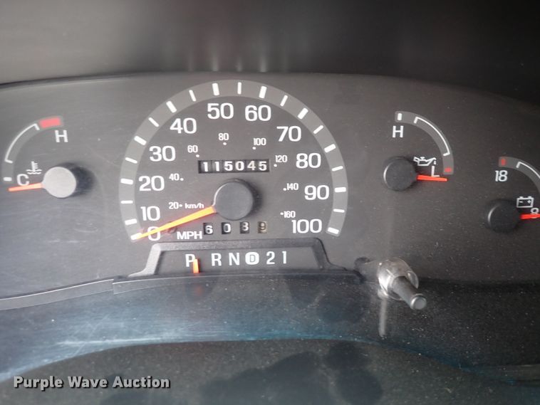 image for item HC9888 1998 Ford Econoline E450  Ambulance