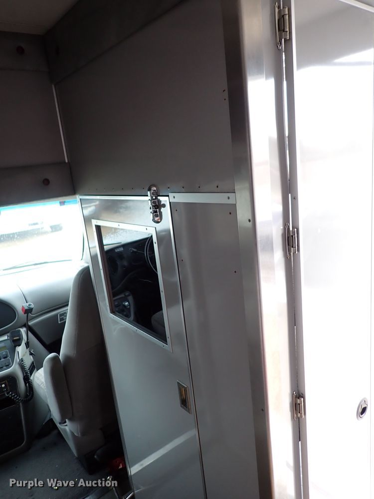 image for item HC9888 1998 Ford Econoline E450  Ambulance