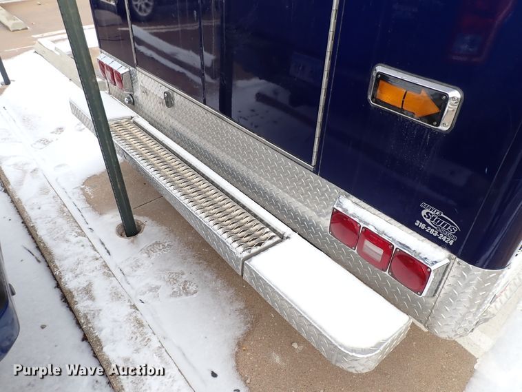image for item HC9888 1998 Ford Econoline E450  Ambulance