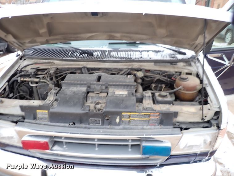 image for item HC9888 1998 Ford Econoline E450  Ambulance