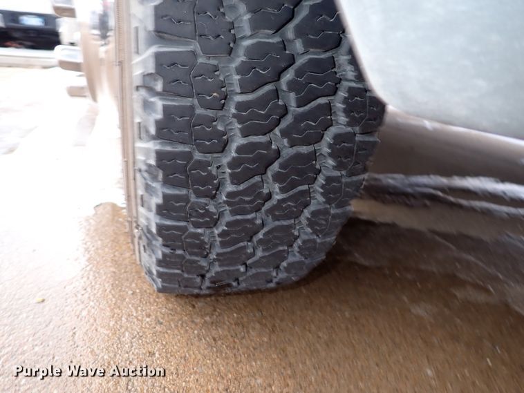 image for item HC9888 1998 Ford Econoline E450  Ambulance