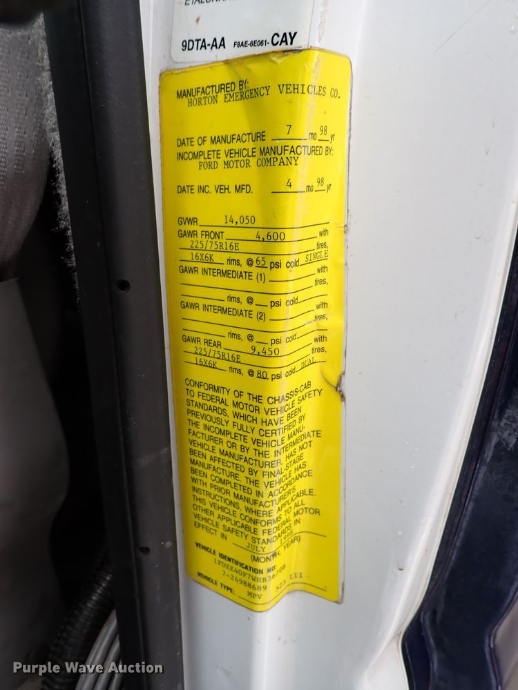 image for item HC9888 1998 Ford Econoline E450  Ambulance