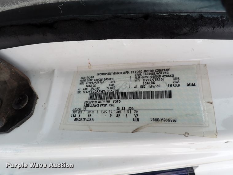 image for item HC9888 1998 Ford Econoline E450  Ambulance