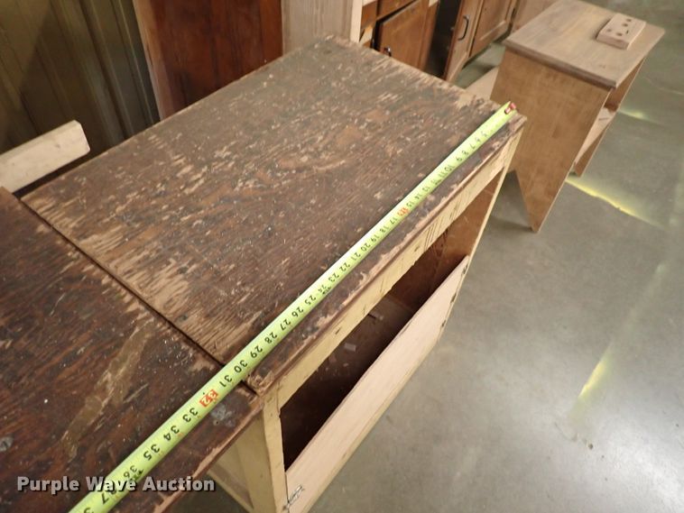 image for item HC9917 Black & Decker 11531 radial arm saw