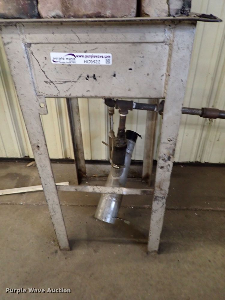 image for item HC9922 Forge