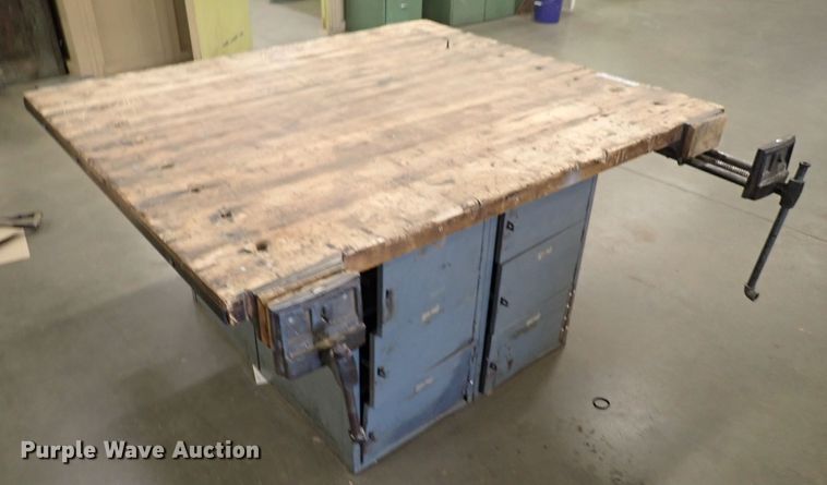 image for item HC9946 Table