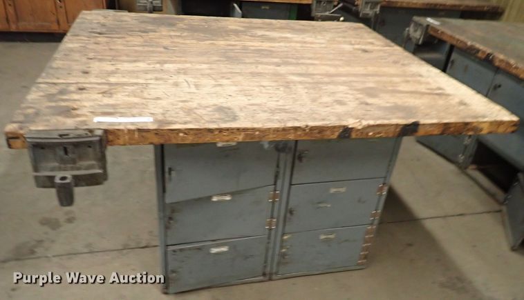 image for item HC9947 Table