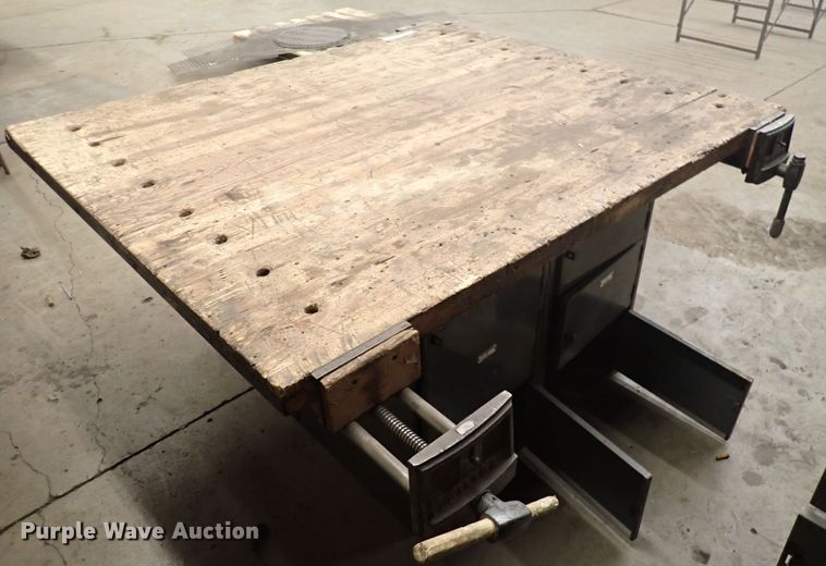 image for item HC9947 Table