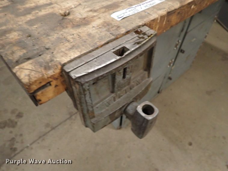 image for item HC9947 Table