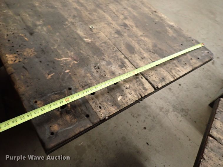 image for item HC9948 Table