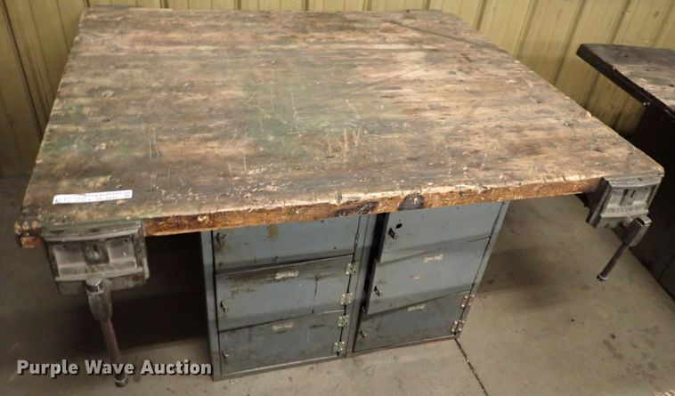 image for item HC9949 Table