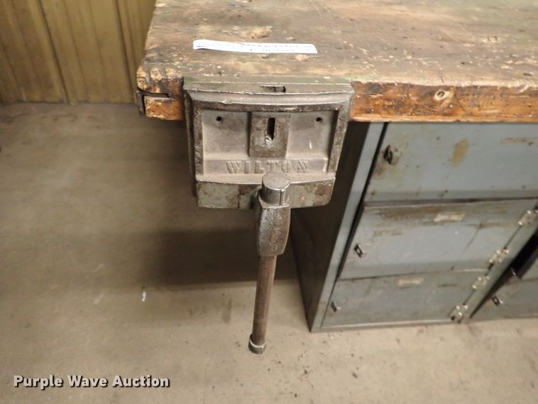 image for item HC9949 Table