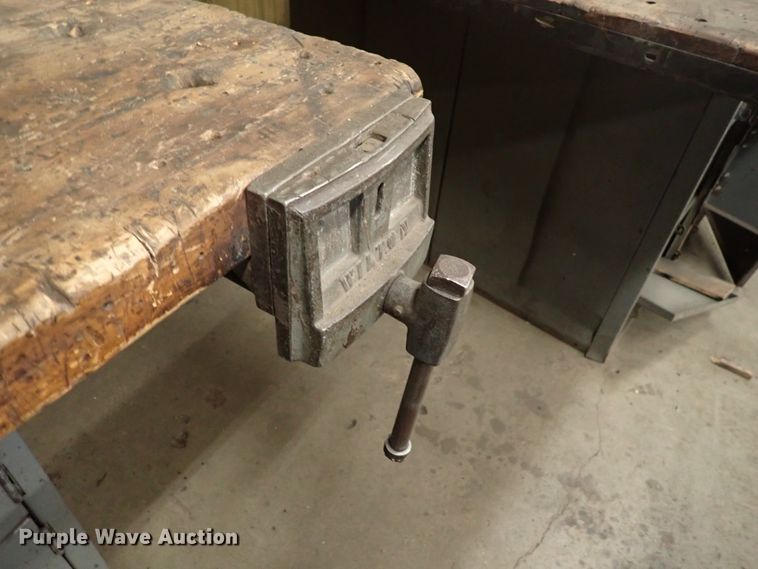 image for item HC9949 Table