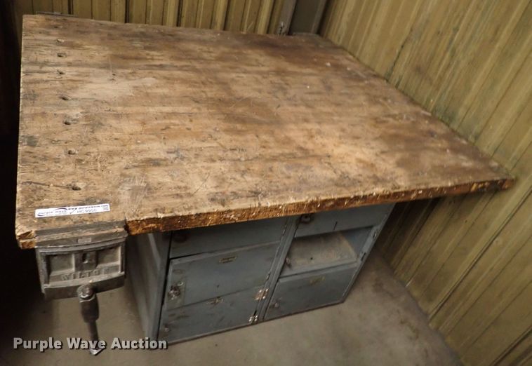 image for item HC9950 Table