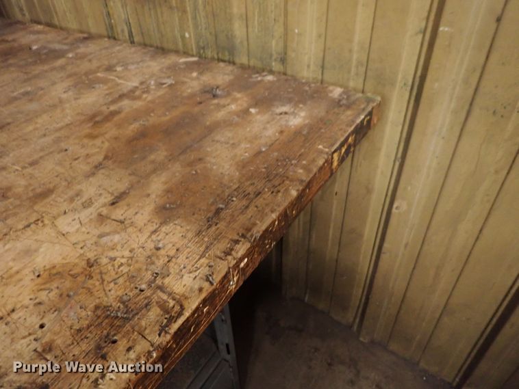 image for item HC9950 Table