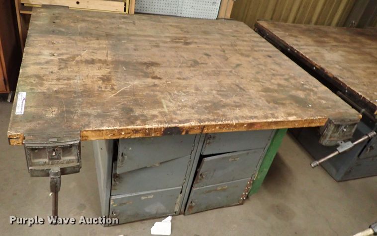 image for item HC9951 Table