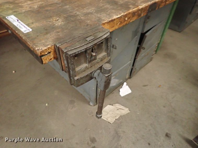 image for item HC9951 Table