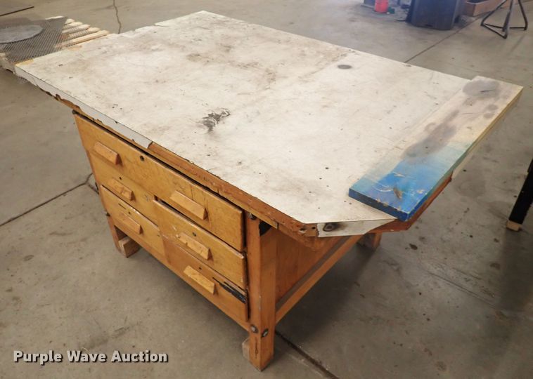 image for item HC9955 Table